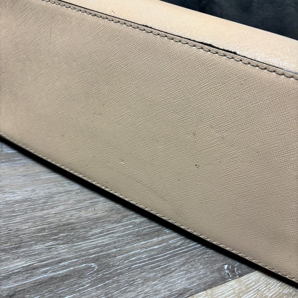 Michael Kors Beige Saffiano Leather Satchel Handbag Gold Hardware Neutral Tote - Picture 16 of 16